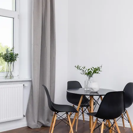 Soft Breeze Ap-1Br With Balcony-Old Town